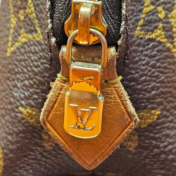 Authentic Louis Vuitton Monogram Cosmetic Pouch PM Non-Sticky Restored Interior - Picture 9 of 10